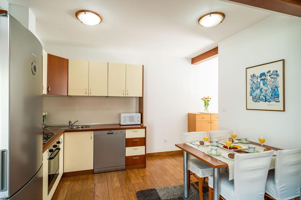Apartment Sunday Apartment in Dubrovnik-Neretva County