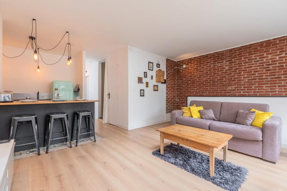 Appartement lumineux avec rooftop et garage privé. Apartment in Lille