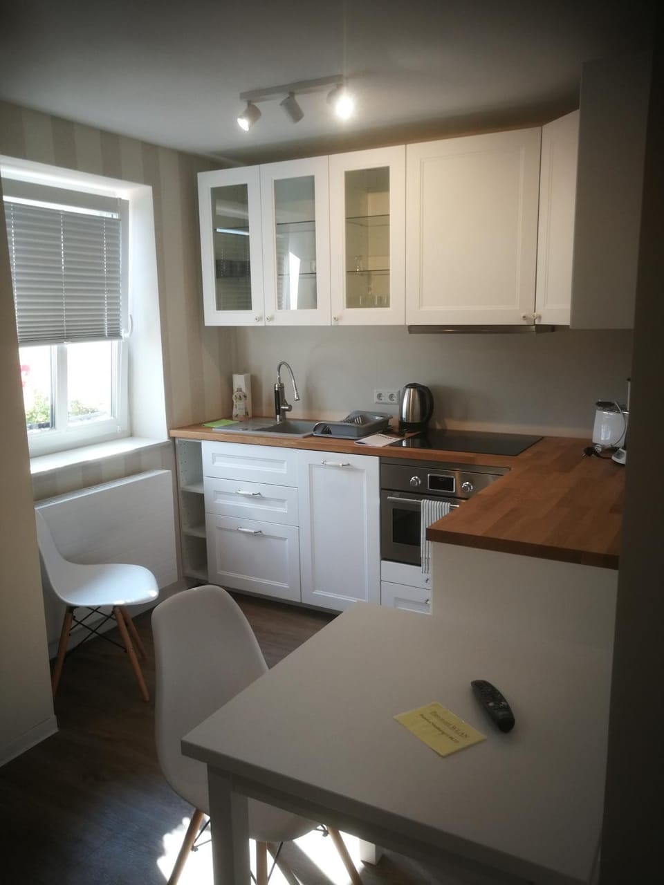 Coffee/tea facilities, Kitchen or kitchenette, Dining area, dishwasher, minibar, pet friendly, stove, toaster