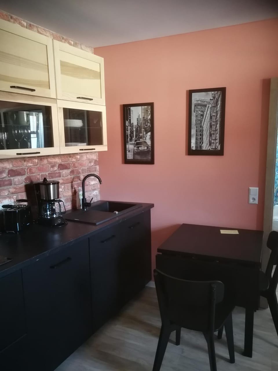 Kitchen or kitchenette, Seating area, Dining area