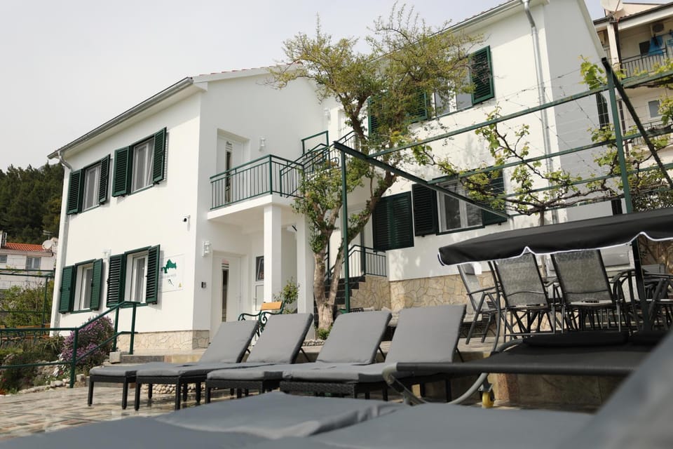 Property building, Balcony/Terrace