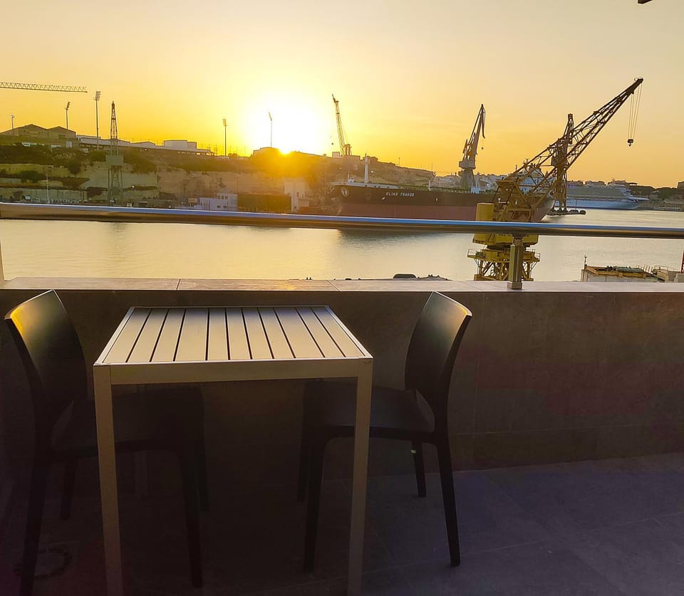 View (from property/room), Dining area, Sea view, Sunset