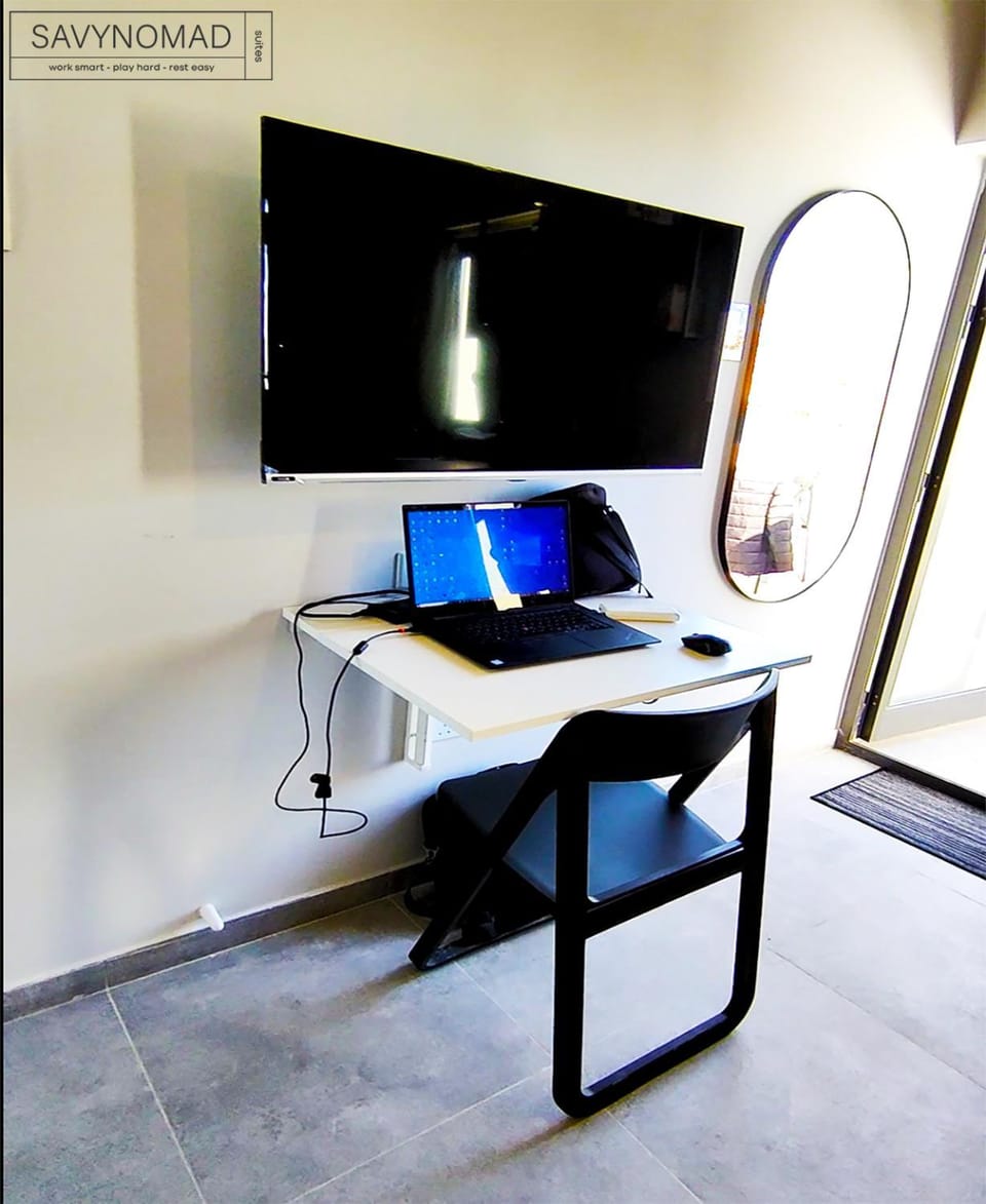 Communal lounge/ TV room, TV and multimedia, Evening entertainment, hair dresser