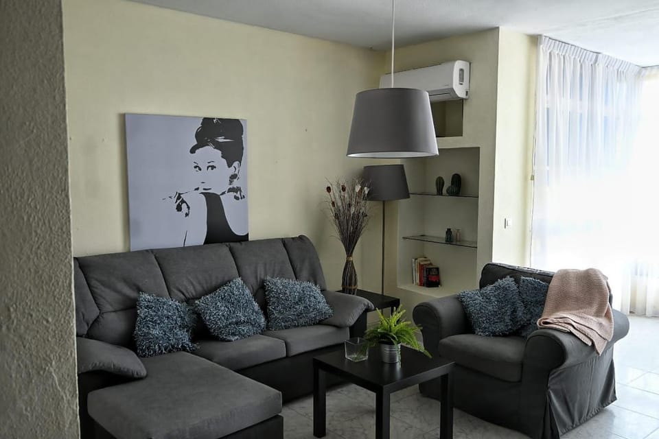 Gran Carihuela Apartment in Torremolinos