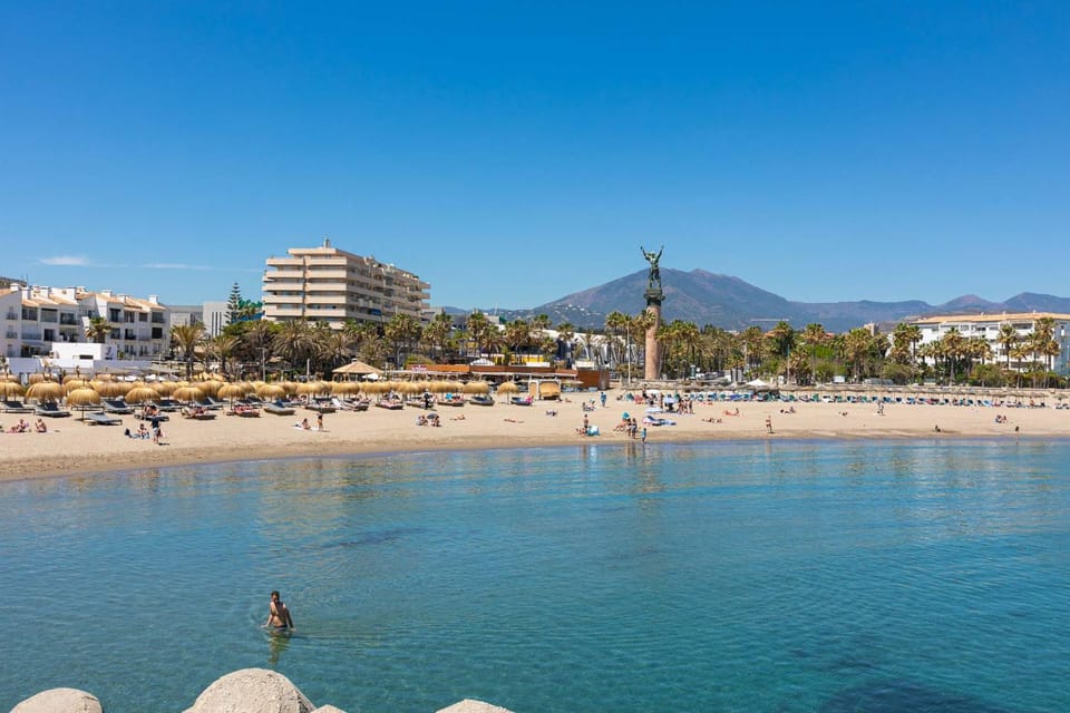 Neighbourhood, Activities, Beach