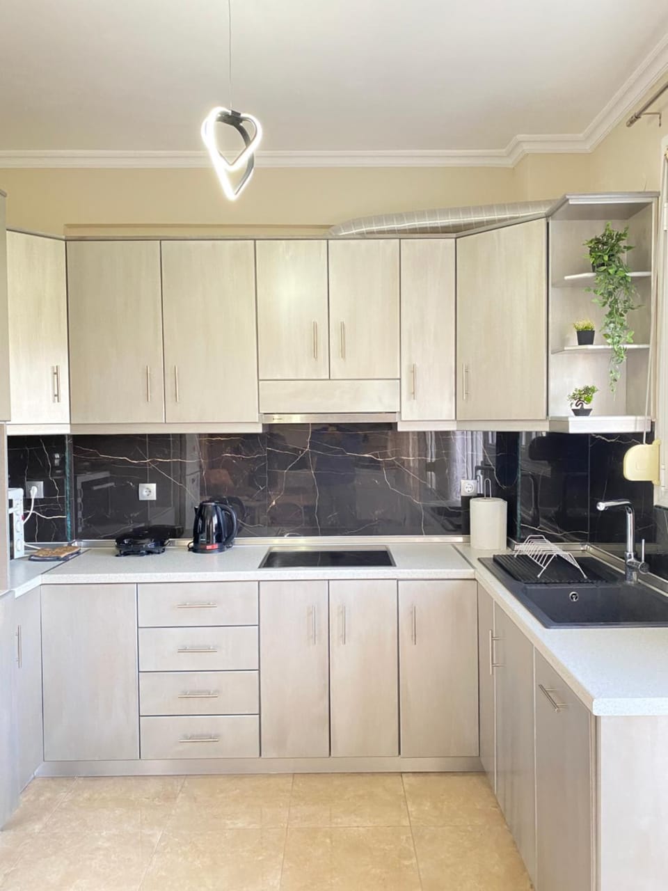 Kitchen or kitchenette, pet friendly, stove