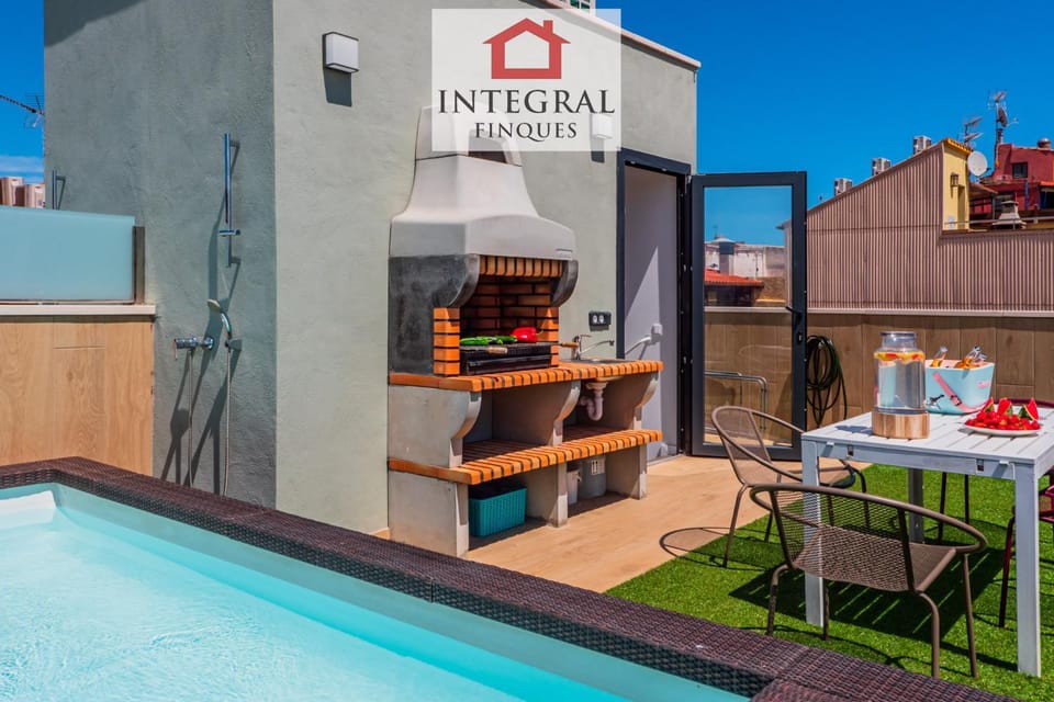 BBQ facilities, Balcony/Terrace, Swimming pool