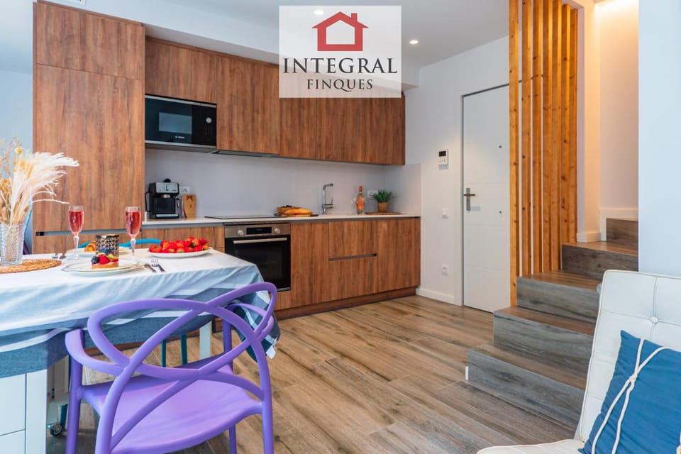 Seating area, Dining area, kitchen