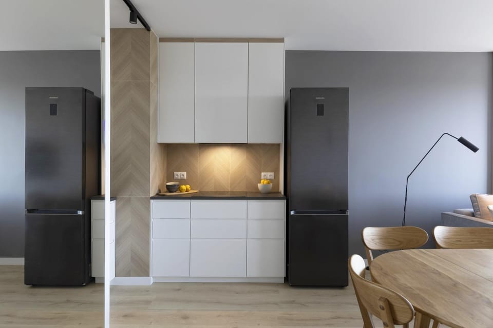 Kitchen or kitchenette