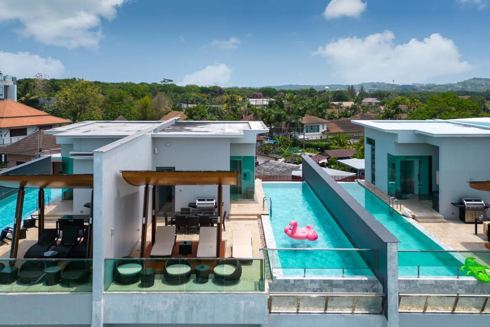 Natural landscape, Bird's eye view, Balcony/Terrace, Pool view, Swimming pool, sunbed