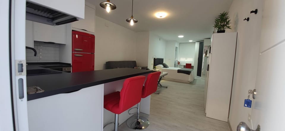 TV and multimedia, Living room, Seating area, oven