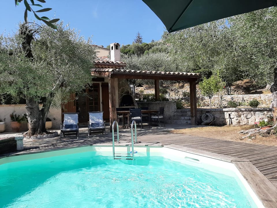 maison de vacances avec piscine House in Provence-Alpes-Côte d'Azur