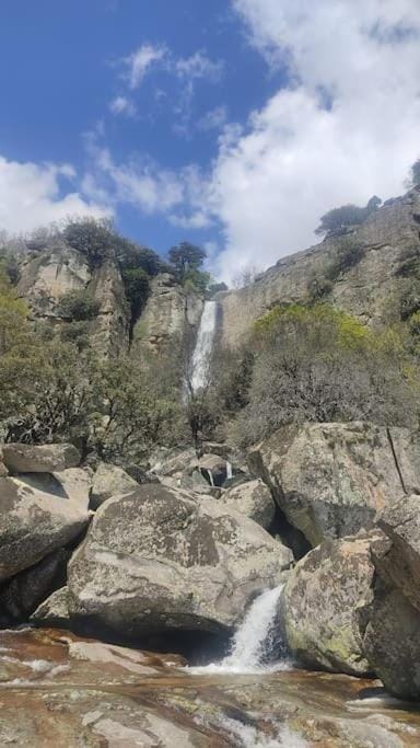 Nearby landmark, Natural landscape, Mountain view