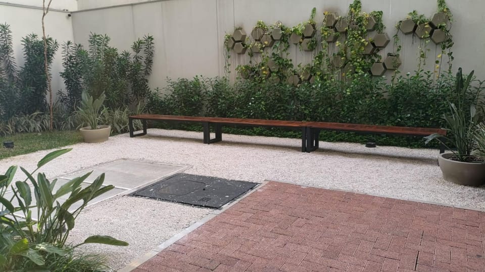 Studio 27m2 Wifi Liberdade Proximo Metro Restaurante Hospital Apartment in Sao Paulo City