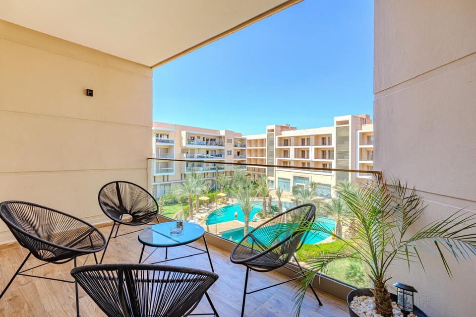 Royal Deluxe Platinum Marrakech Premium Pool View Apartment in Marrakesh