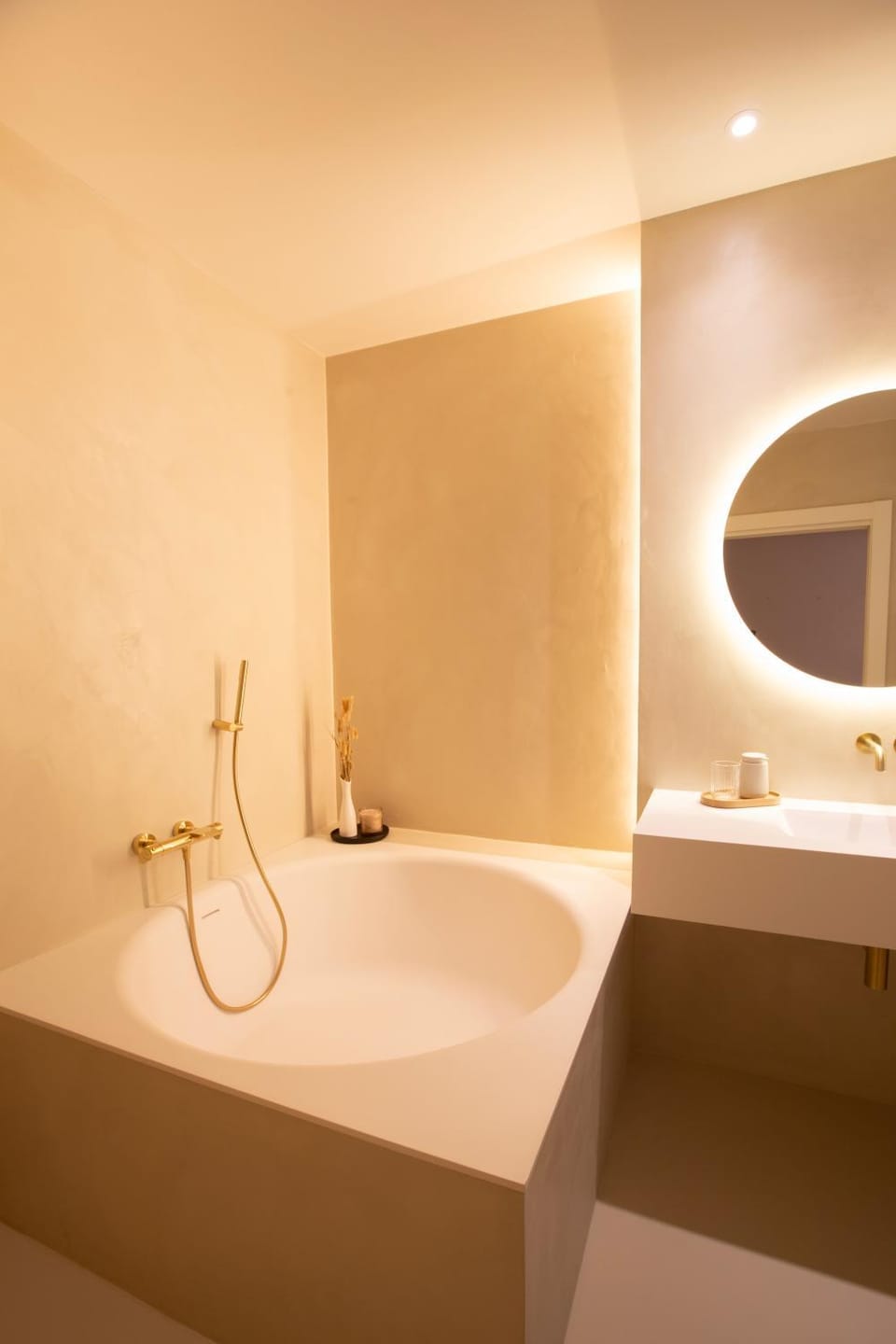 Bathroom, Bath