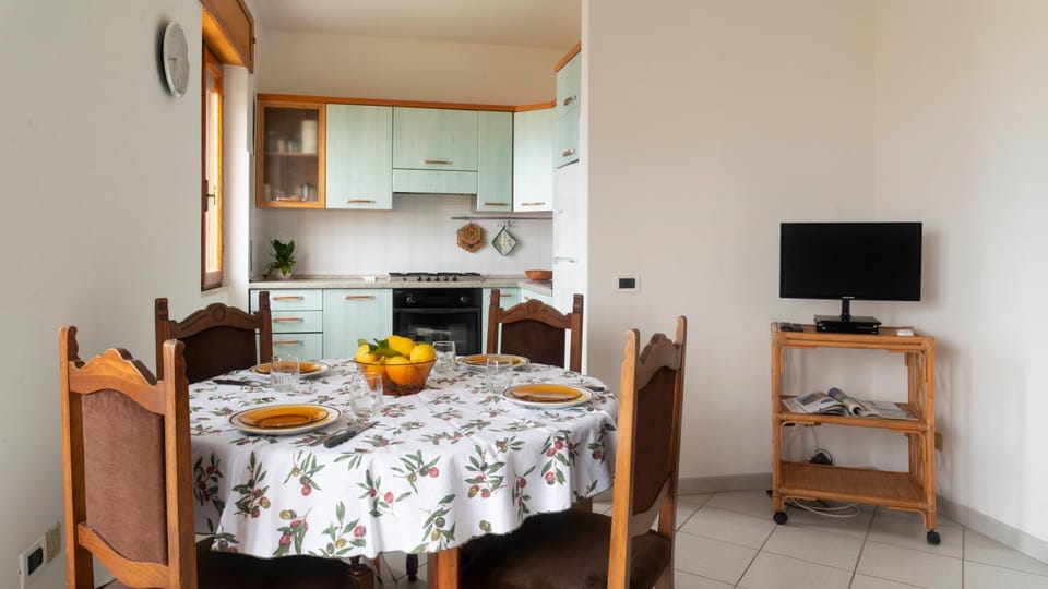 Other, Dining area