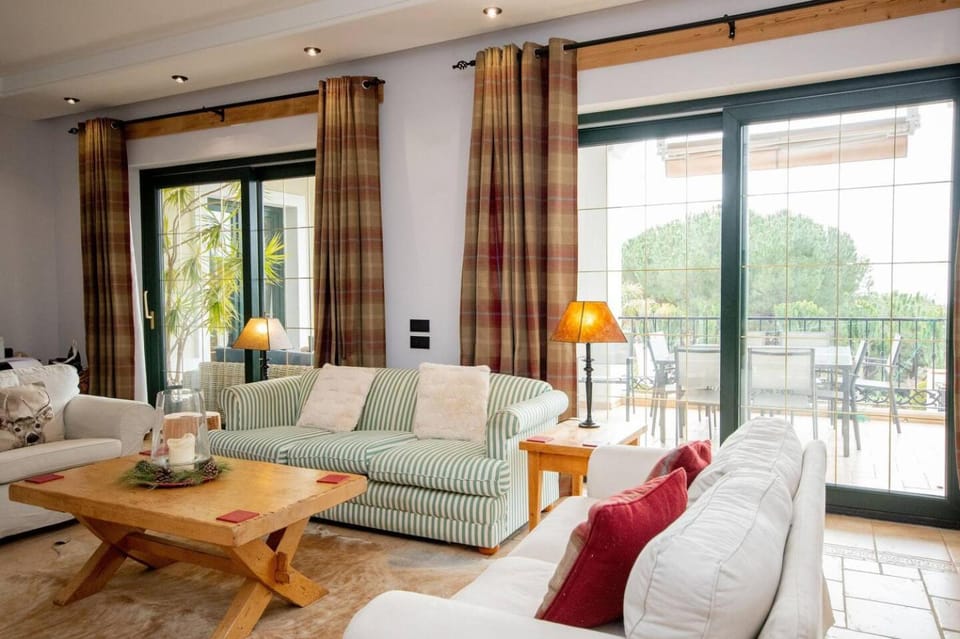Impressive VILLA Dazura in Valtocado MIJAS Villa in Valle del Guadalhorce