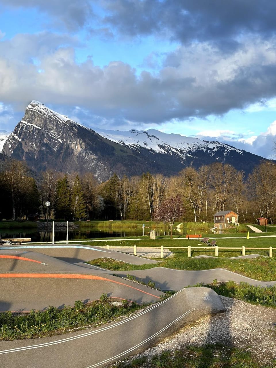 Nearby landmark, Natural landscape