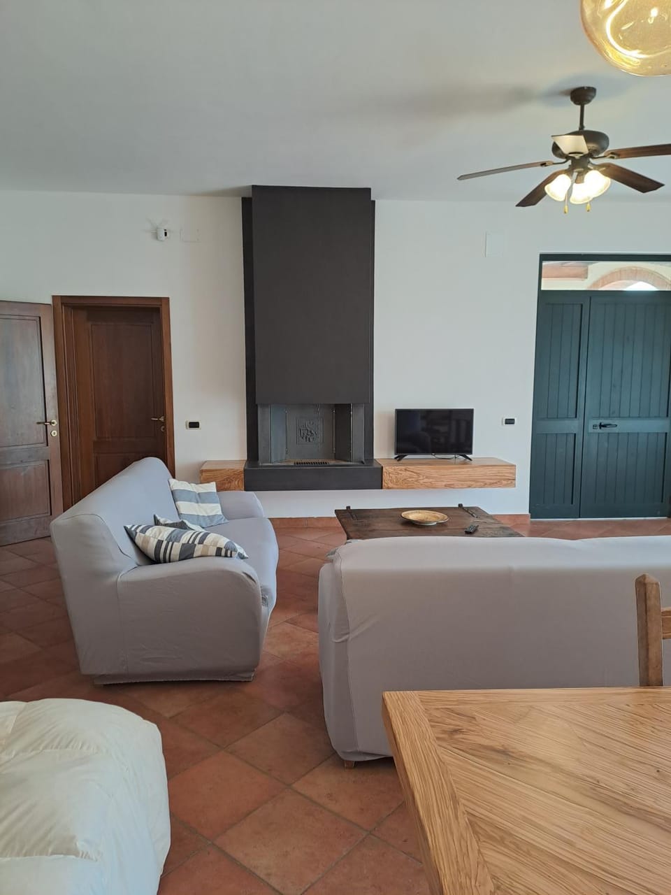 Property building, Living room