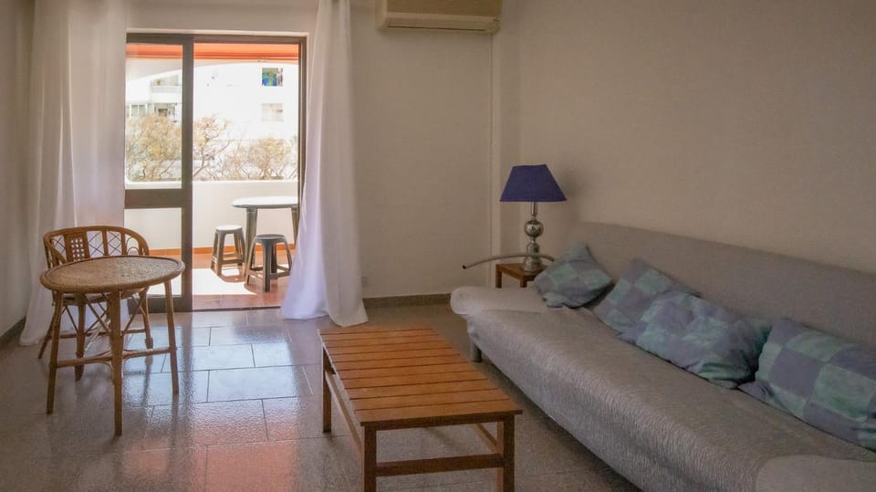 Living room, air conditioner