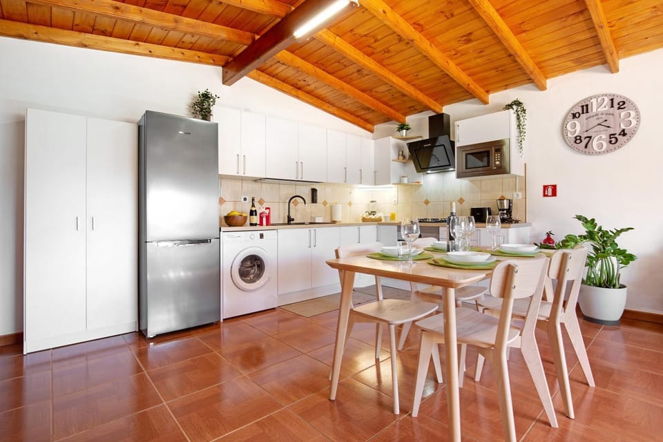 Property building, Kitchen or kitchenette, Living room