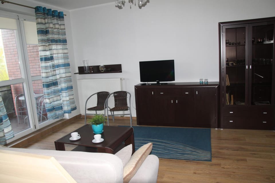 TV and multimedia, Seating area, Evening entertainment