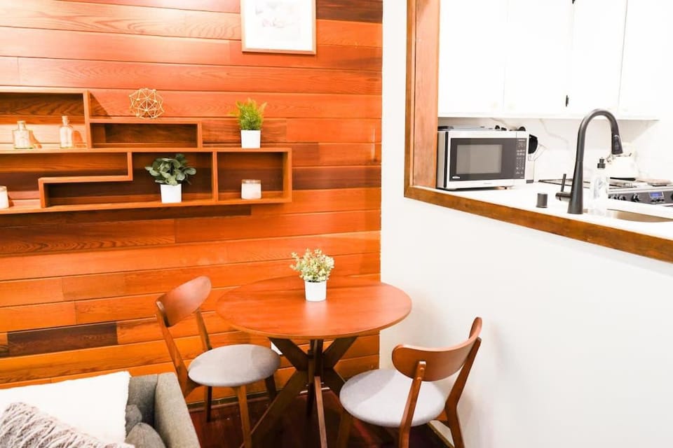 Summit Suite House in Glacier