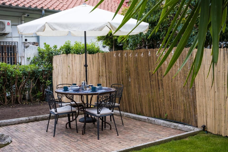Patio, Day, Dining area, Garden view