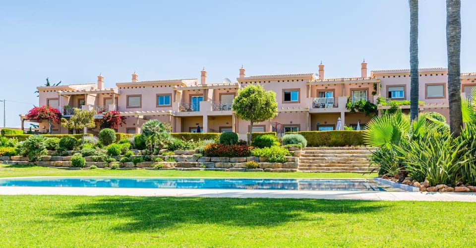 Casa Colina House in Olhos de Água