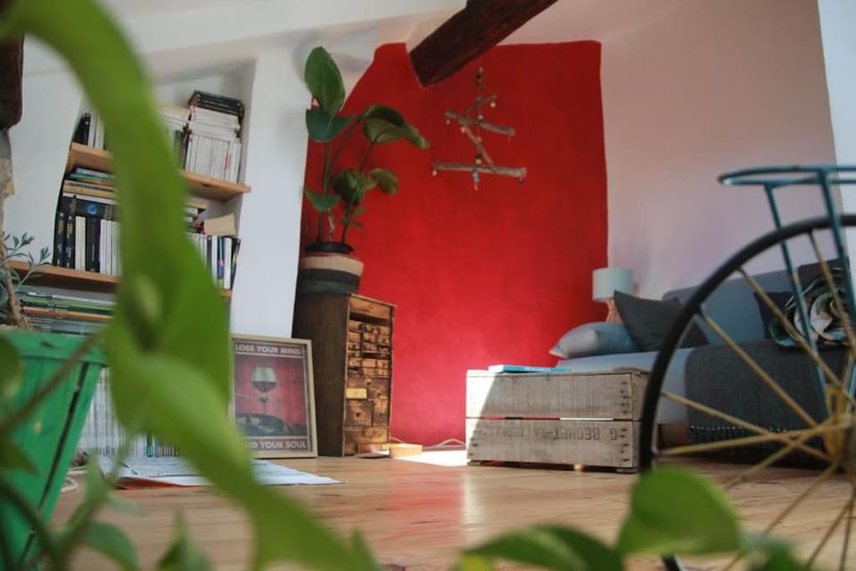Appartement de caractère Apartment in Provence-Alpes-Côte d'Azur