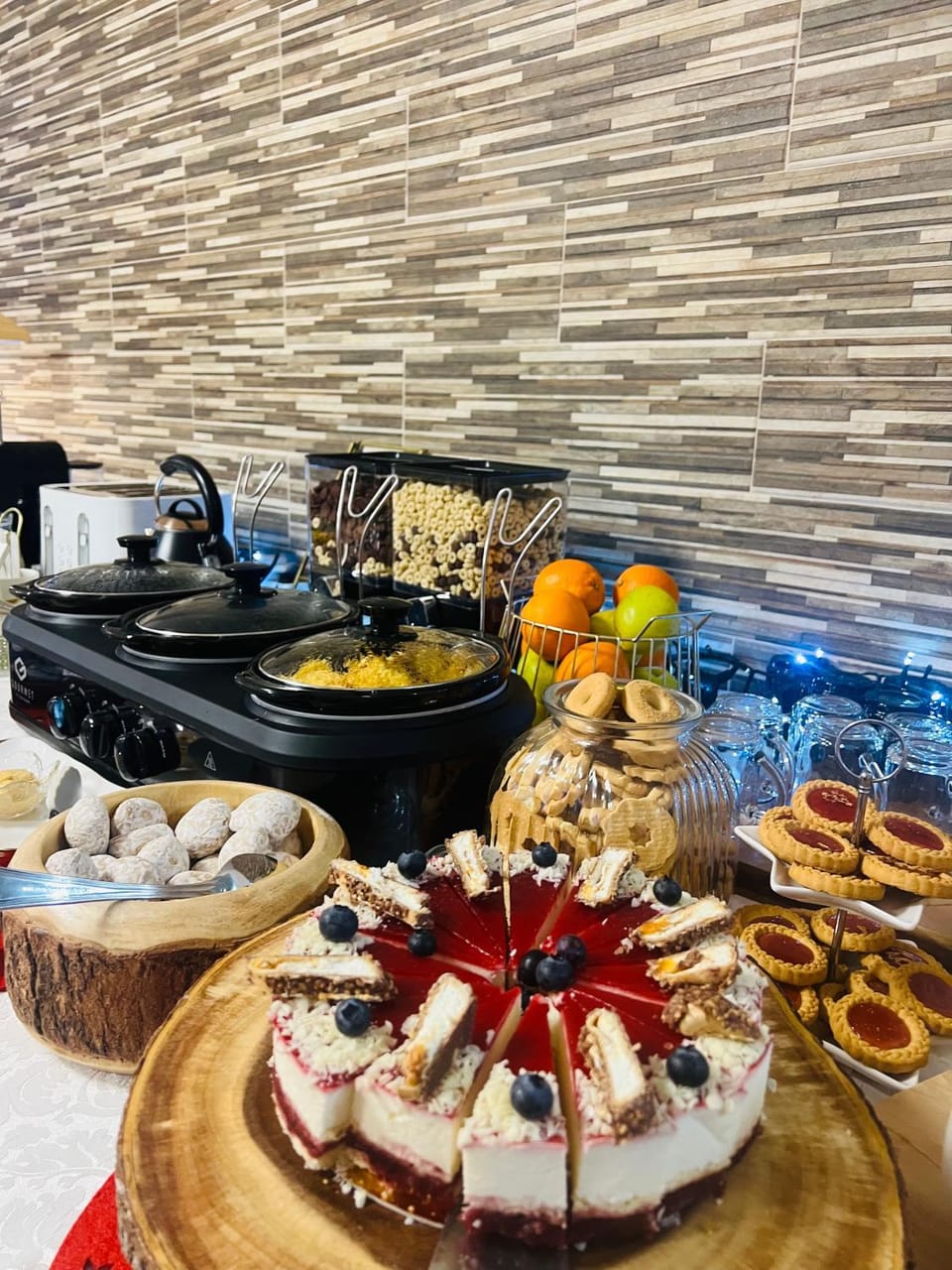 Food and drinks, Food, Breakfast, Buffet breakfast
