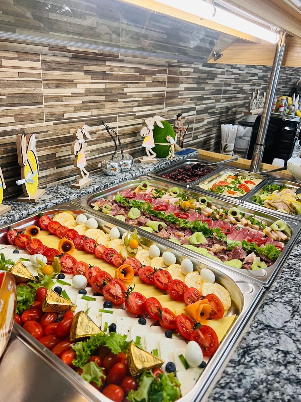 Food and drinks, Food, Buffet breakfast