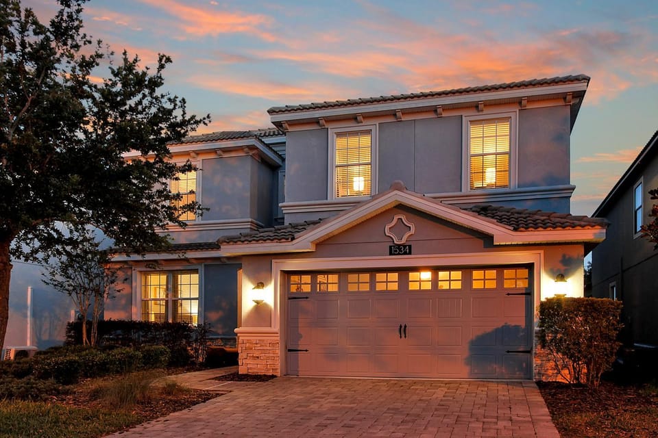Property building, Night