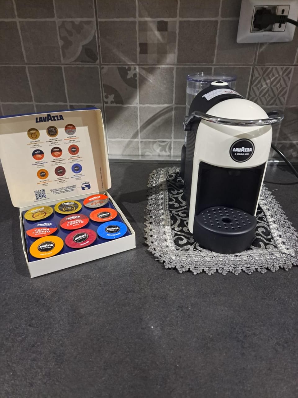 Kitchen or kitchenette, Breakfast
