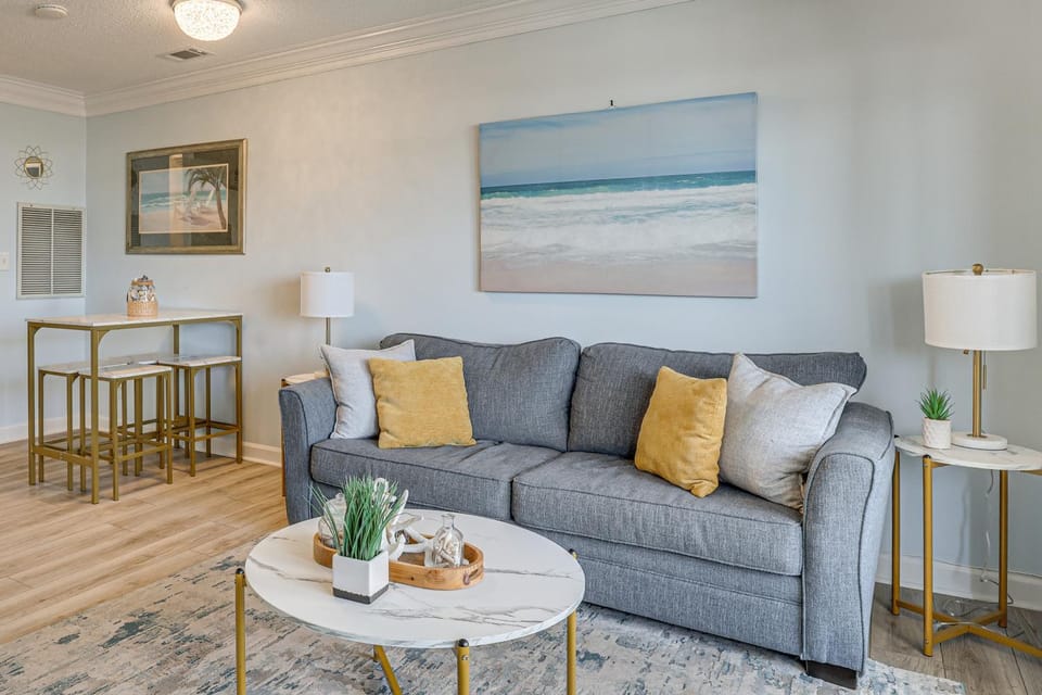 Ocean Views + Resort Pool! N Topsail Beach Condo House in North Topsail Beach