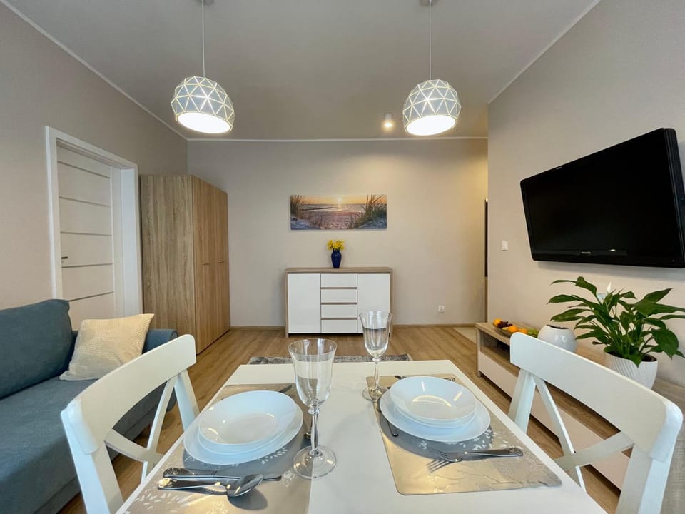 Communal lounge/ TV room, TV and multimedia, Living room, Seating area
