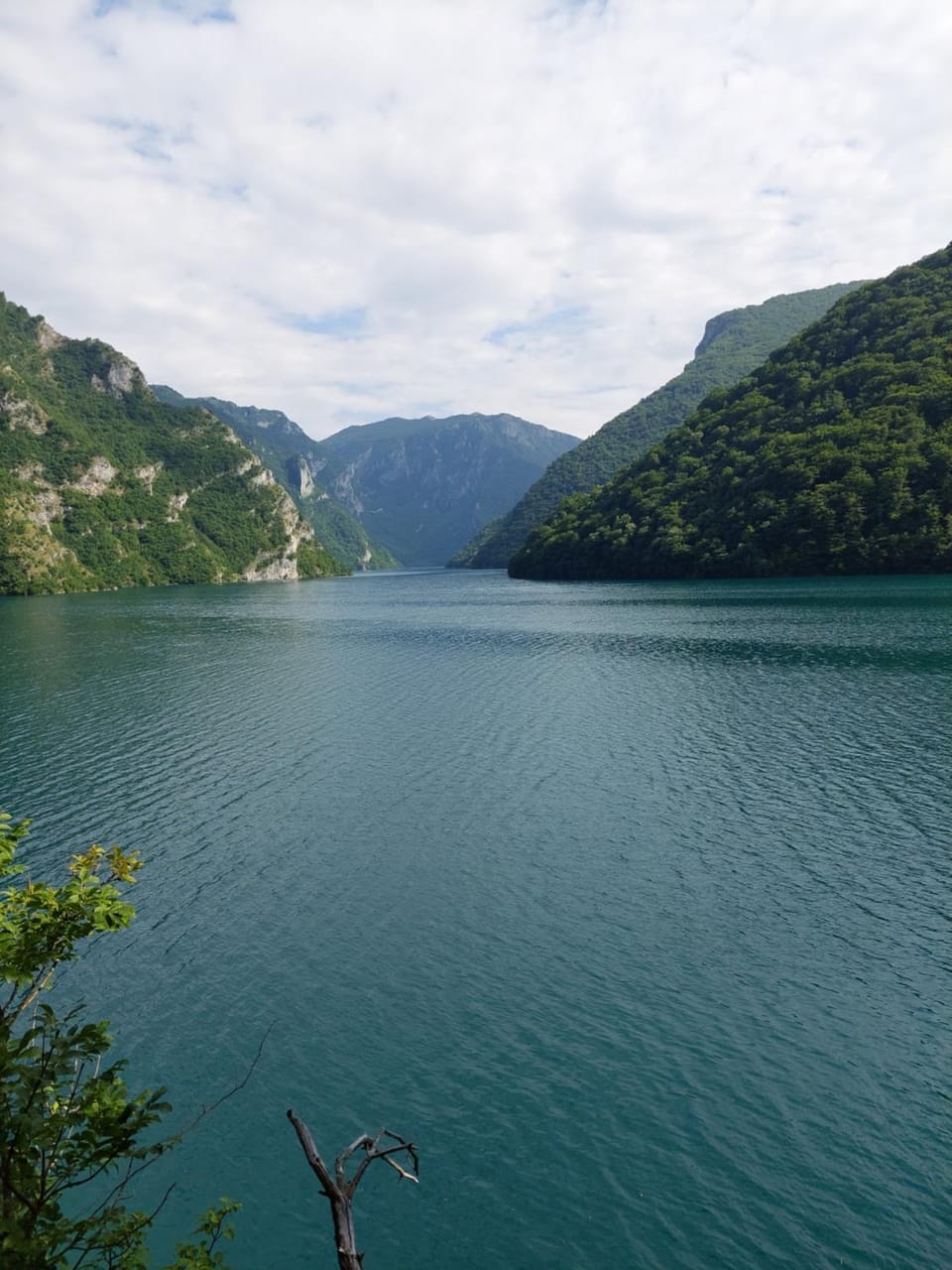 Nearby landmark, Day