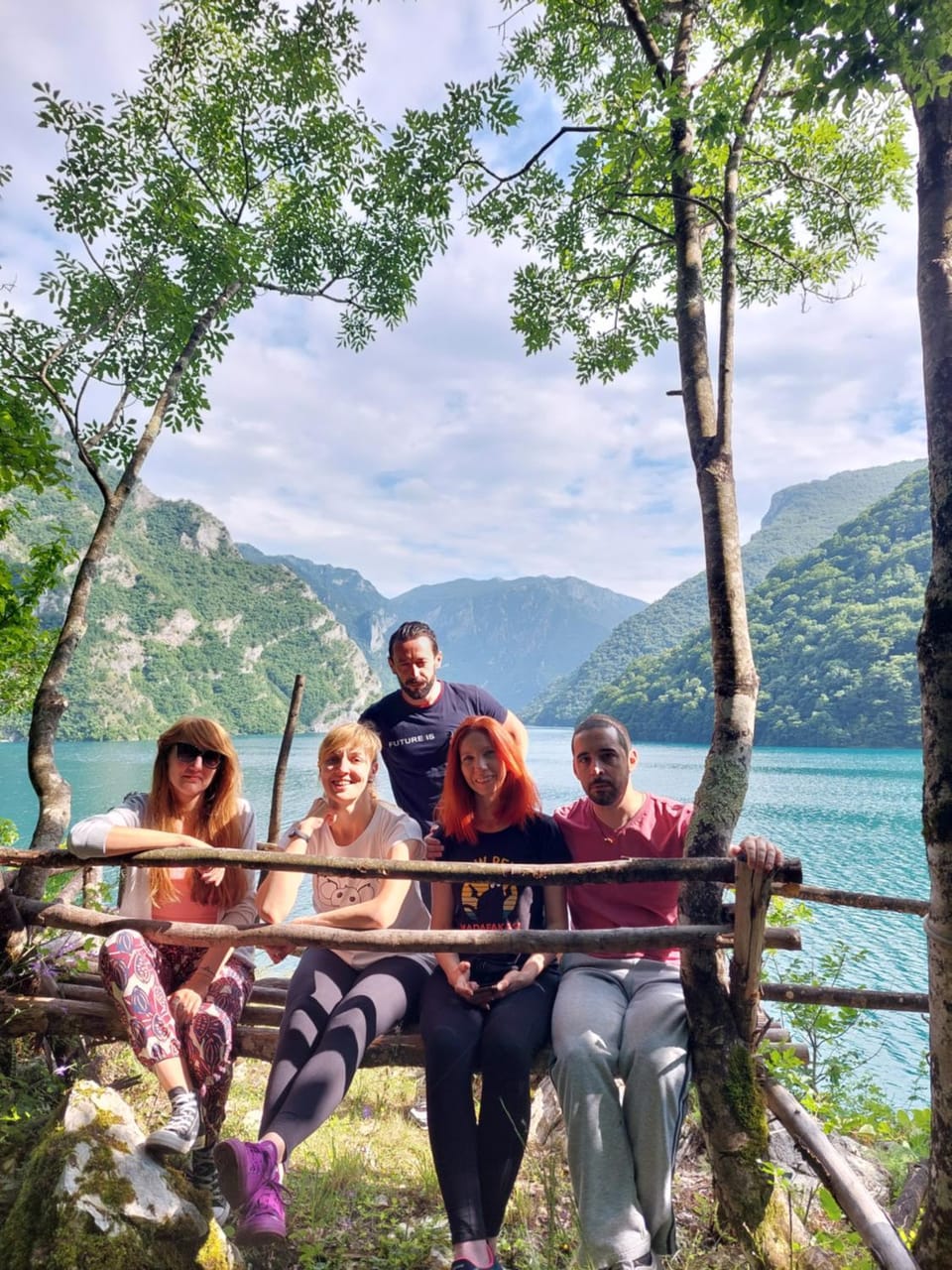 Nearby landmark, Day, People, group of guests