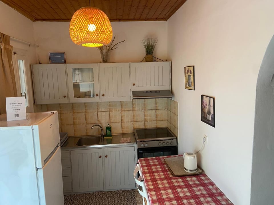 DIONYSIAS house House in Peloponnese, Western Greece and the Ionian