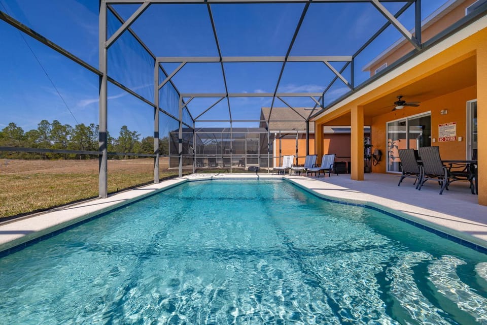 483-Stunning 6 bed home with private pool overlooking quiet conservation area Villa in Loughman