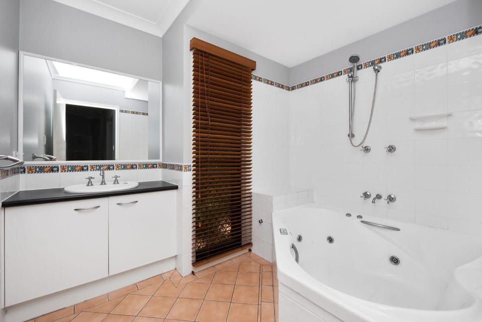 Shower, Bathroom, Bath