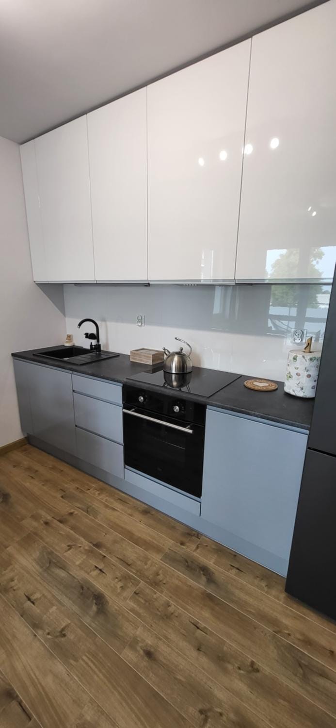 Kitchen or kitchenette, pet friendly, stove