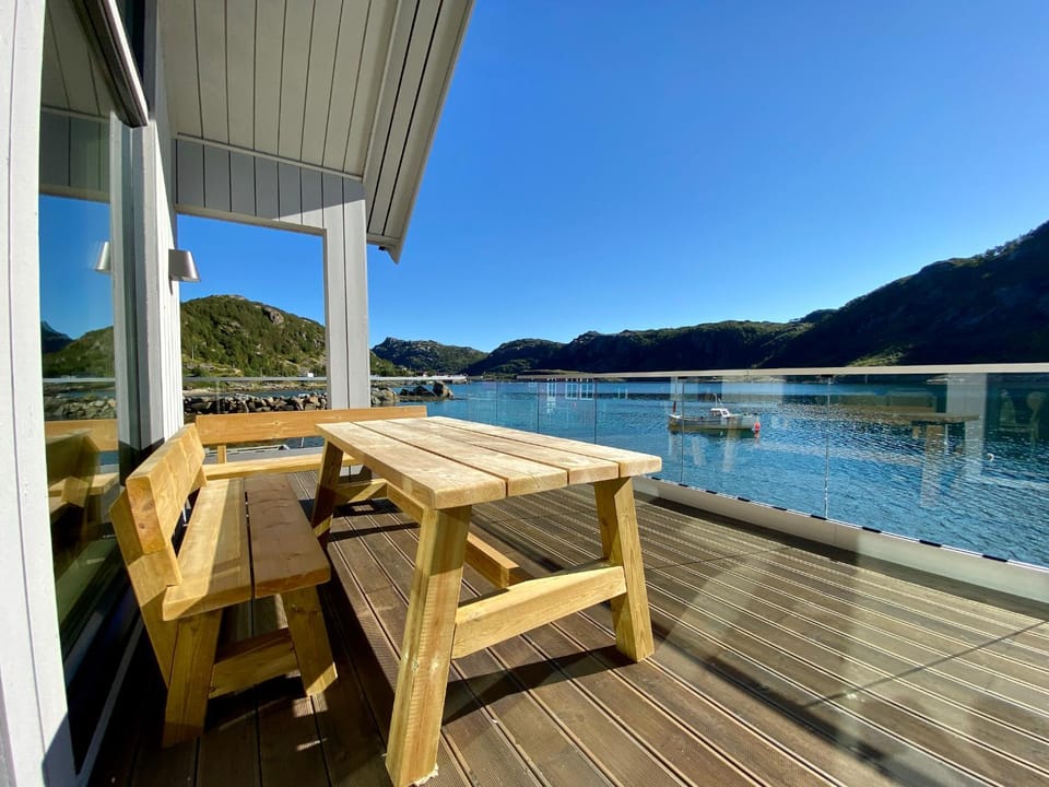Patio, Natural landscape, View (from property/room), Balcony/Terrace, Dining area, Mountain view