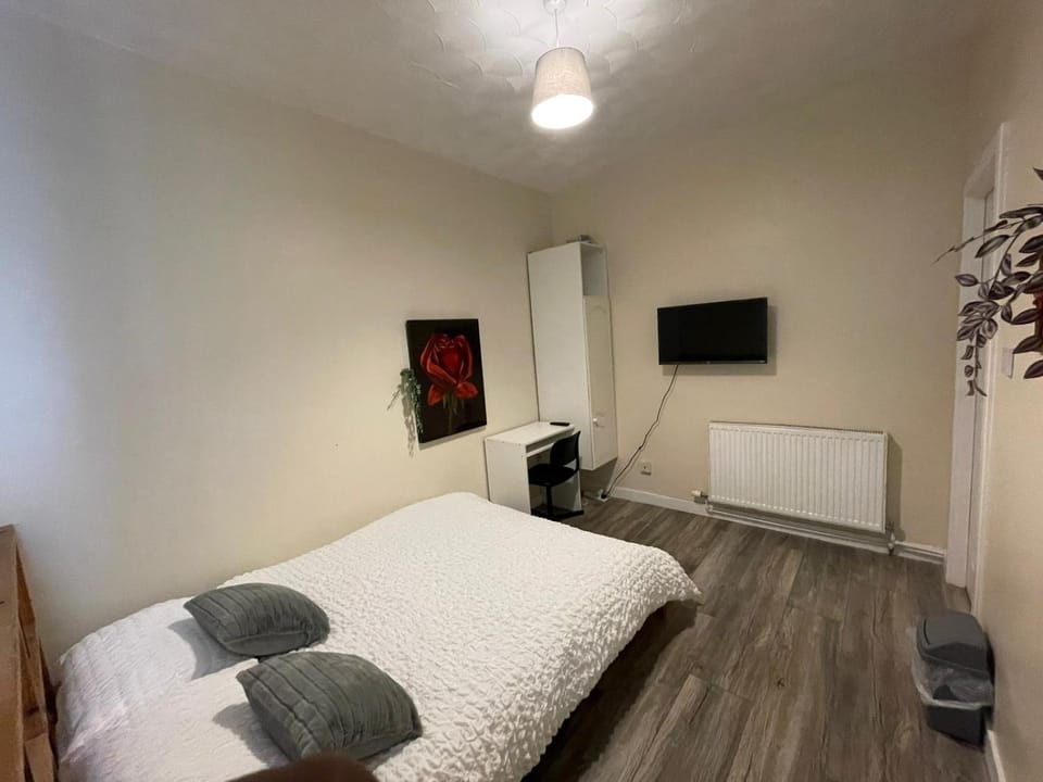 Earls Lodge Apartment in Glasgow