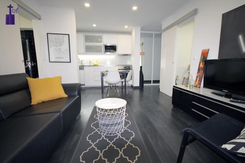 Communal lounge/ TV room, TV and multimedia, Kitchen or kitchenette, Living room, Seating area, Dining area, Evening entertainment, minibar, pet friendly