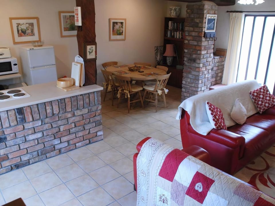 Kitchen or kitchenette, Other