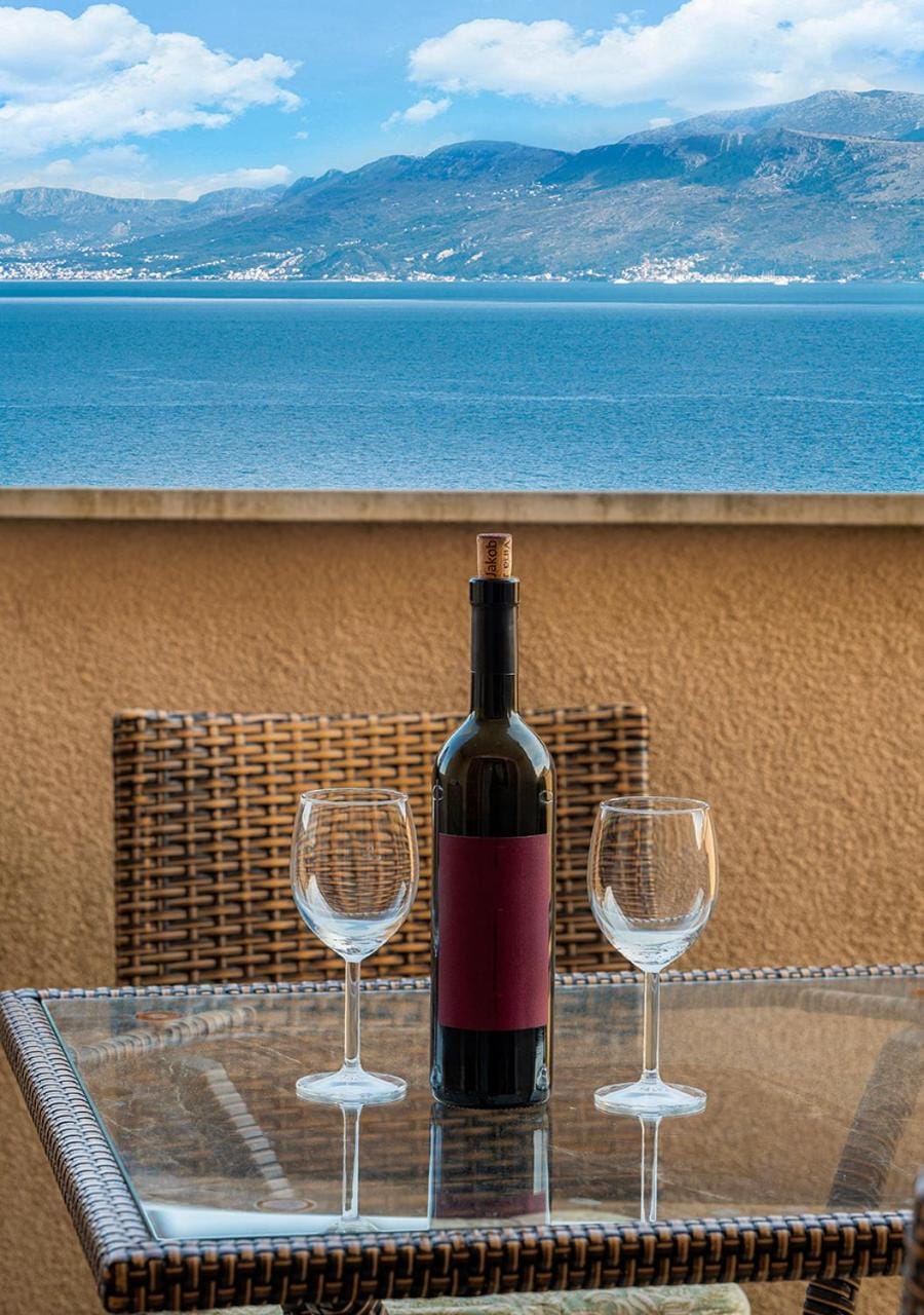 Apartment Zen u Postira Apartment in Split-Dalmatia County