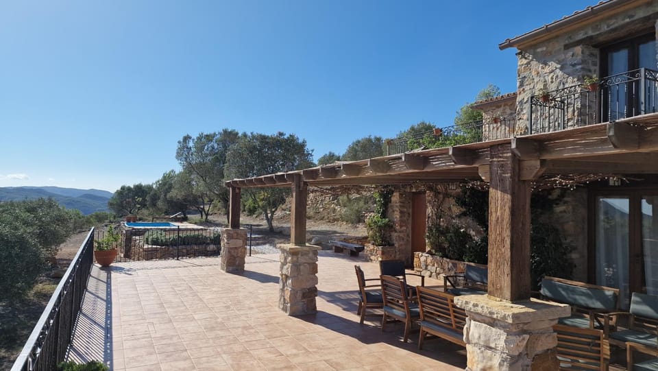 Property building, Balcony/Terrace, Swimming pool