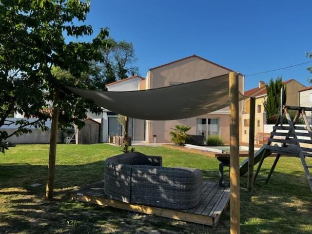 Maison familiale 4 chambres avec jardin et piscine House in Pays de la Loire